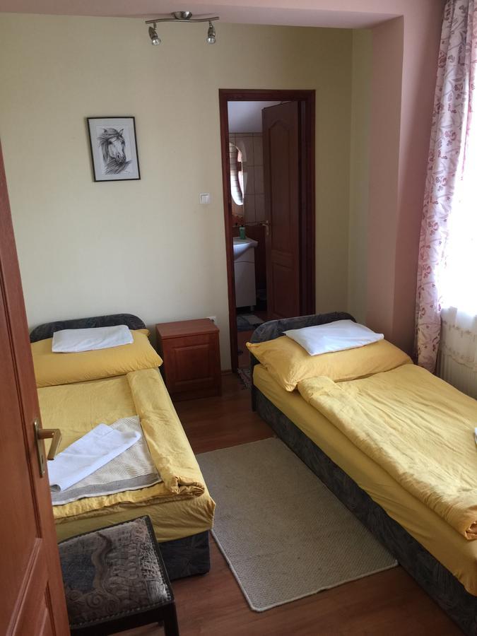 Villa Negra Motel Berzence Екстериор снимка