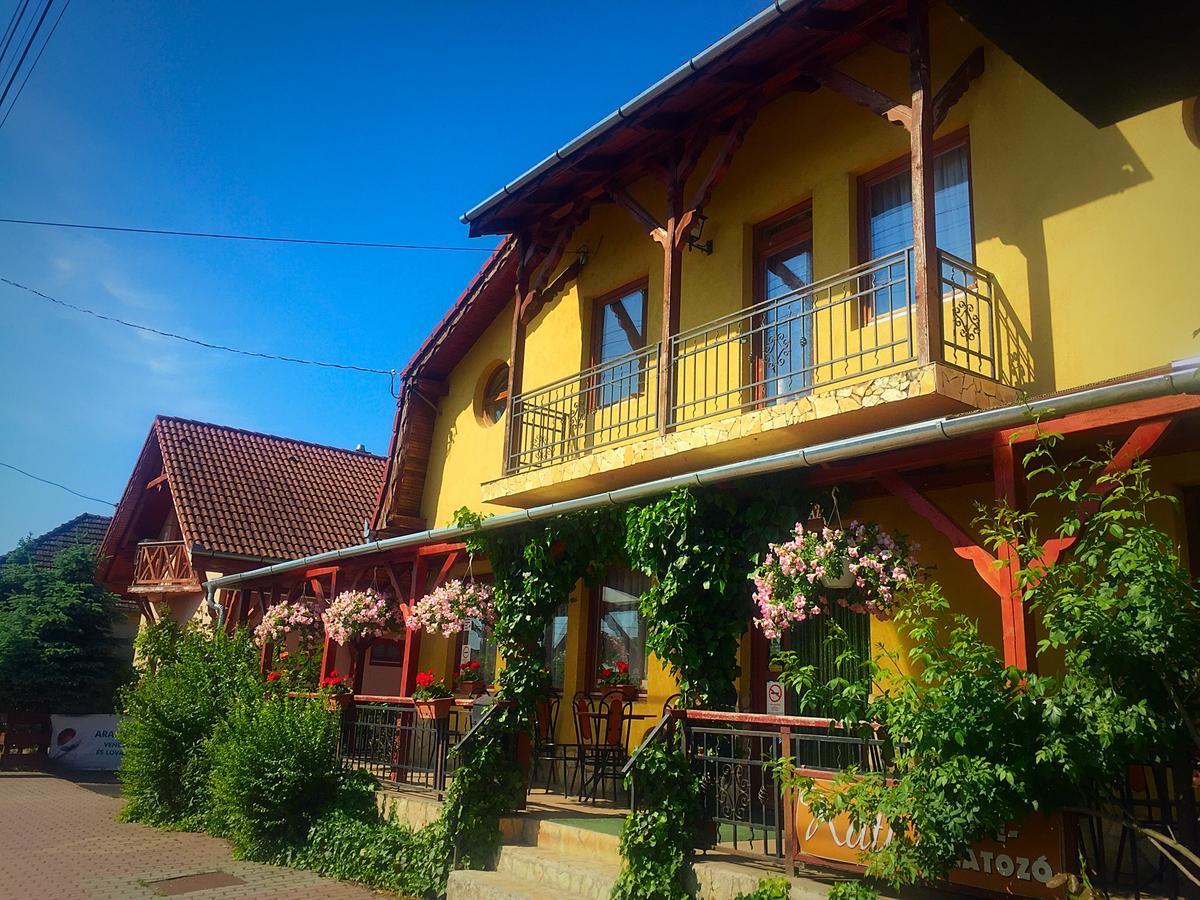 Villa Negra Motel Berzence Екстериор снимка